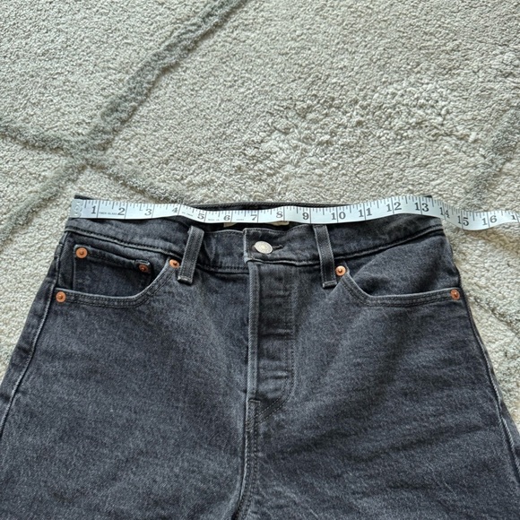 Levi’s wedgie shorts denim jean shorts high rise washed black 26 - Picture 10 of 12